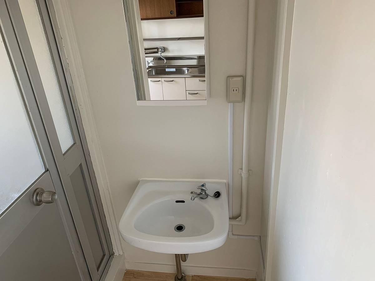 豊田市ビレッジハウス田中第二の洗面所