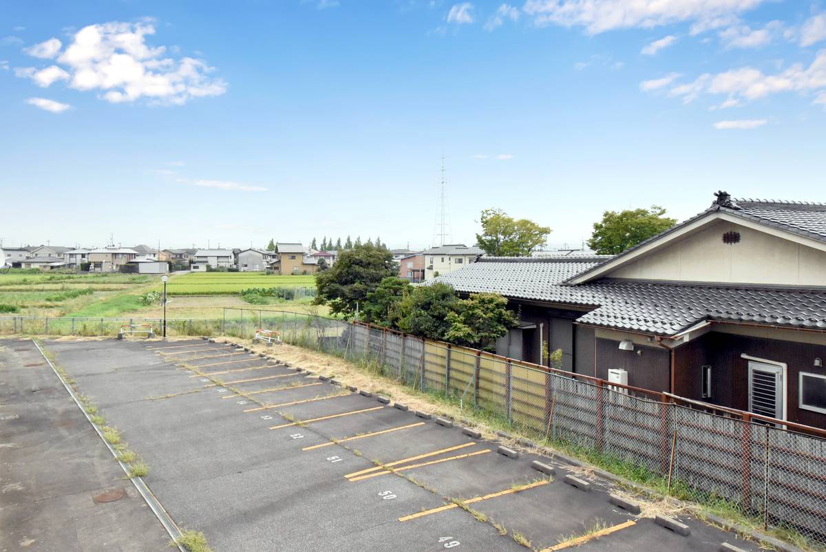 Tầm nhìn từ Village House Toyama Minami ở Toyama-shi