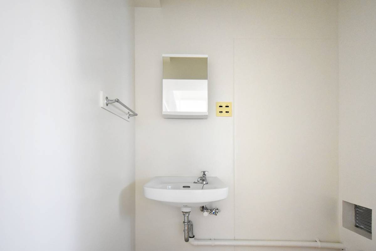 Bồn rửa mặt của Village House Tsuzawa ở Oyabe-shi