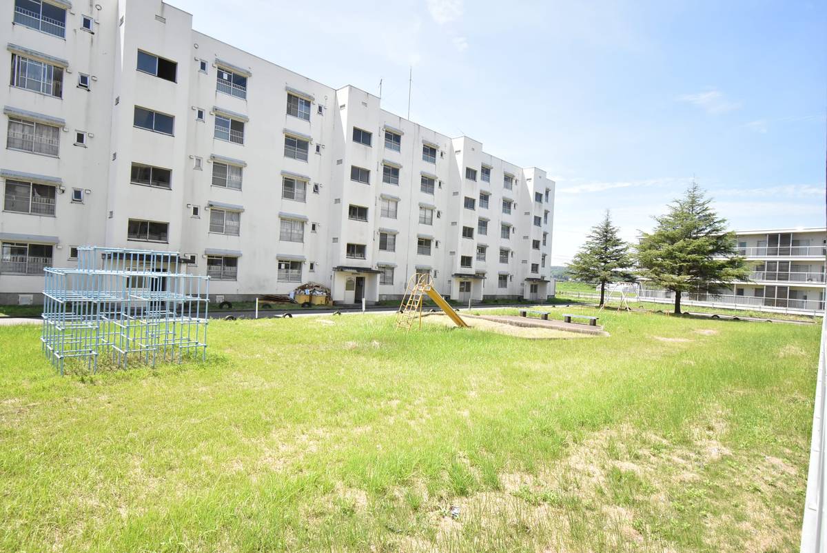 Tầm nhìn từ Village House Tsuzawa ở Oyabe-shi