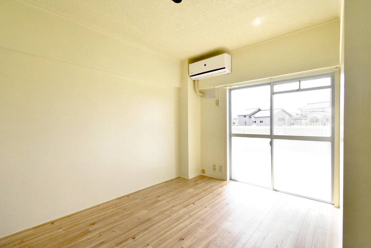 小矢部市ビレッジハウス津沢のリビング