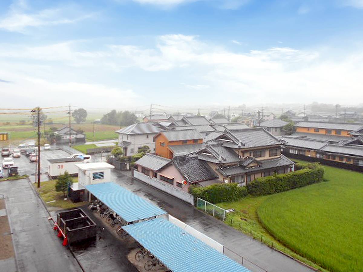 Tầm nhìn từ Village House Imura ở Matsusaka-shi
