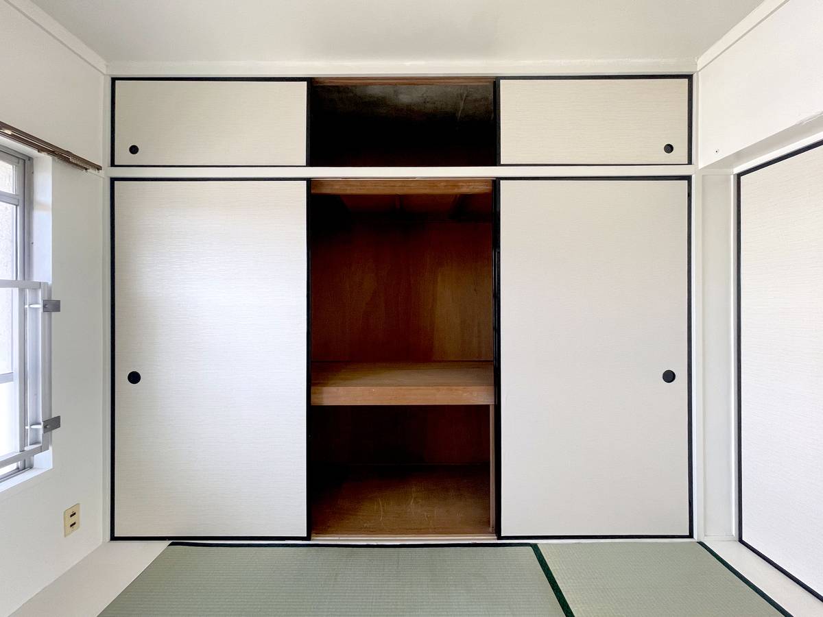 Gudang di Village House Higashi Kawara di Tenryu-ku