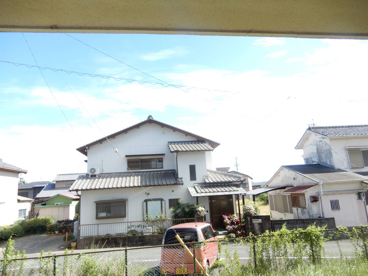 Tầm nhìn từ Village House Higashi Kawara ở Tenryu-ku
