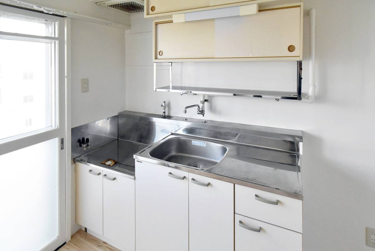 Toyama-shi ရှိ Village House Toyama Kita ၏ မီးဖိုချောင်