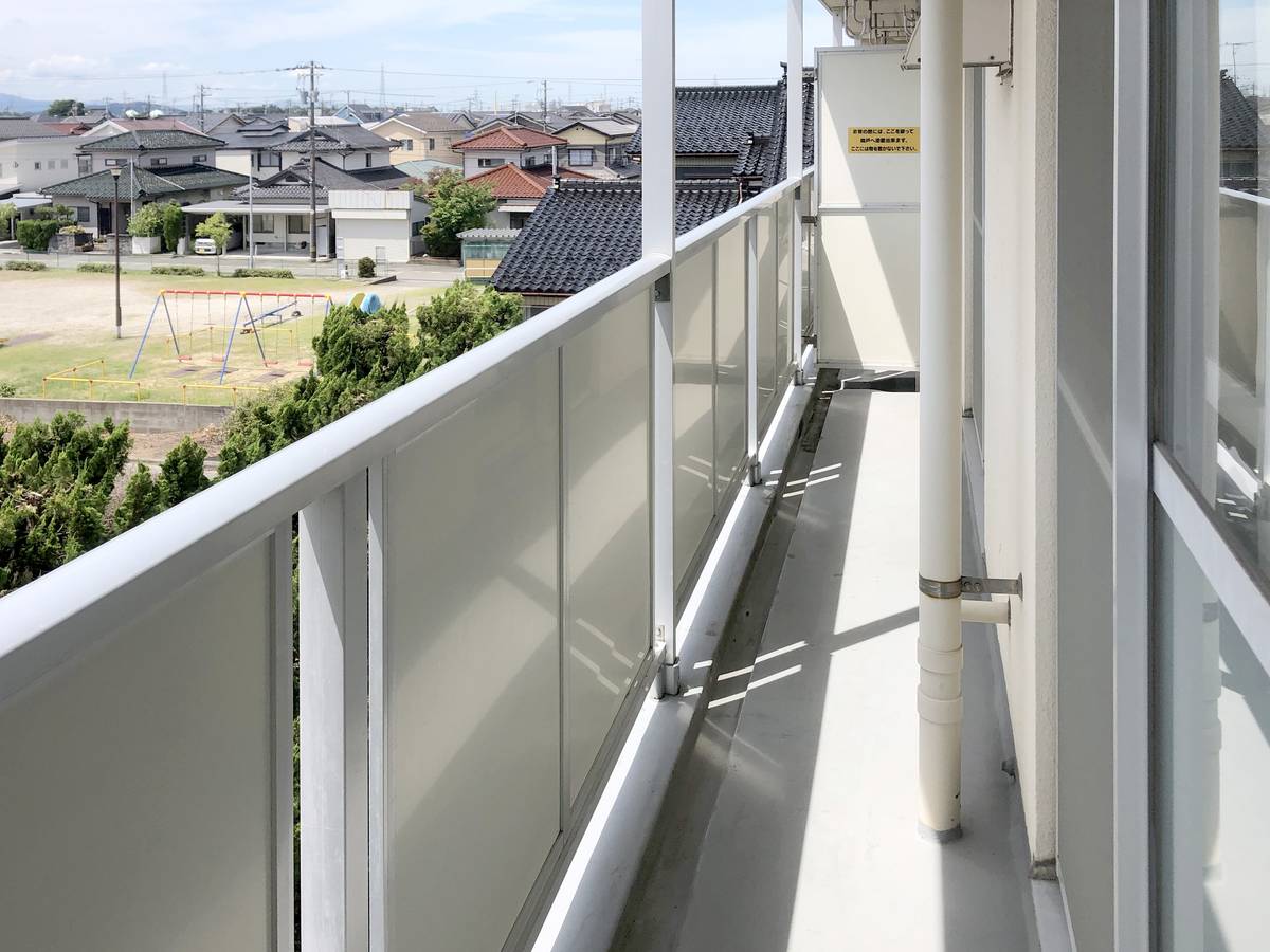 Ban công của Village House Toyama Kita ở Toyama-shi