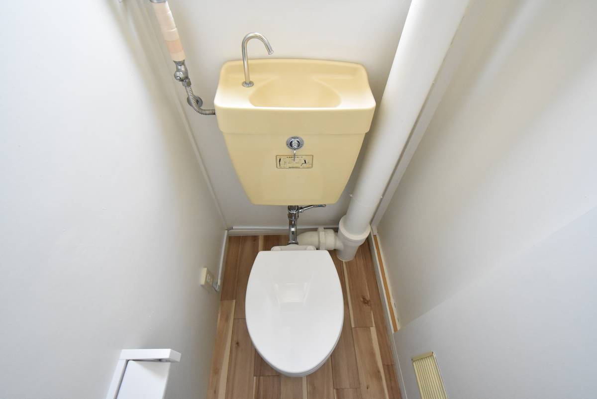 位于富山市的Village House 富山北的厕所