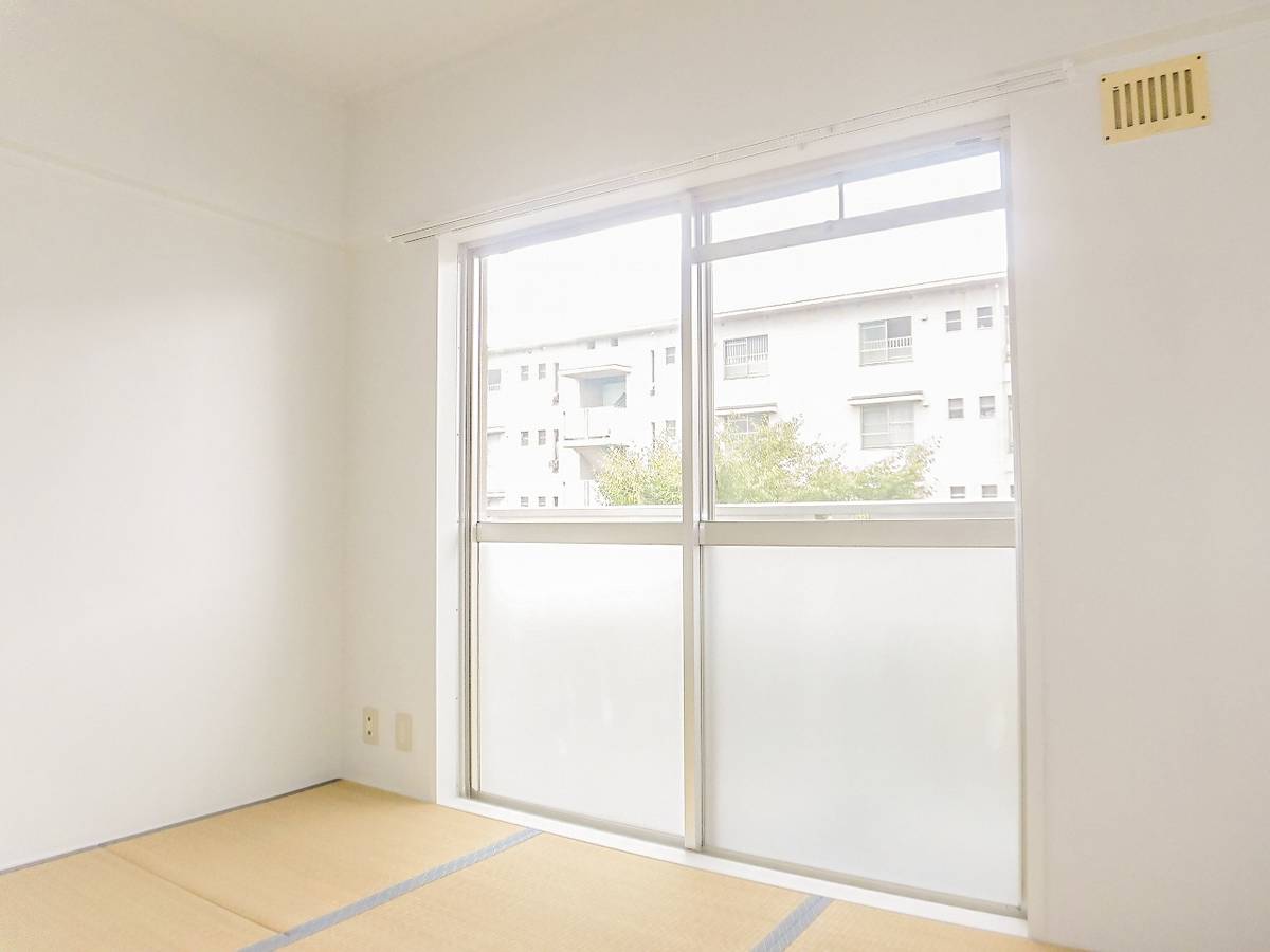 伊勢市ビレッジハウス船江のリビング