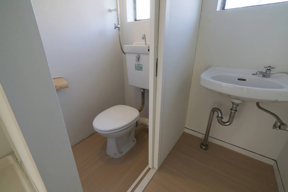 Toilet in Village House Funae in Ise-shi
