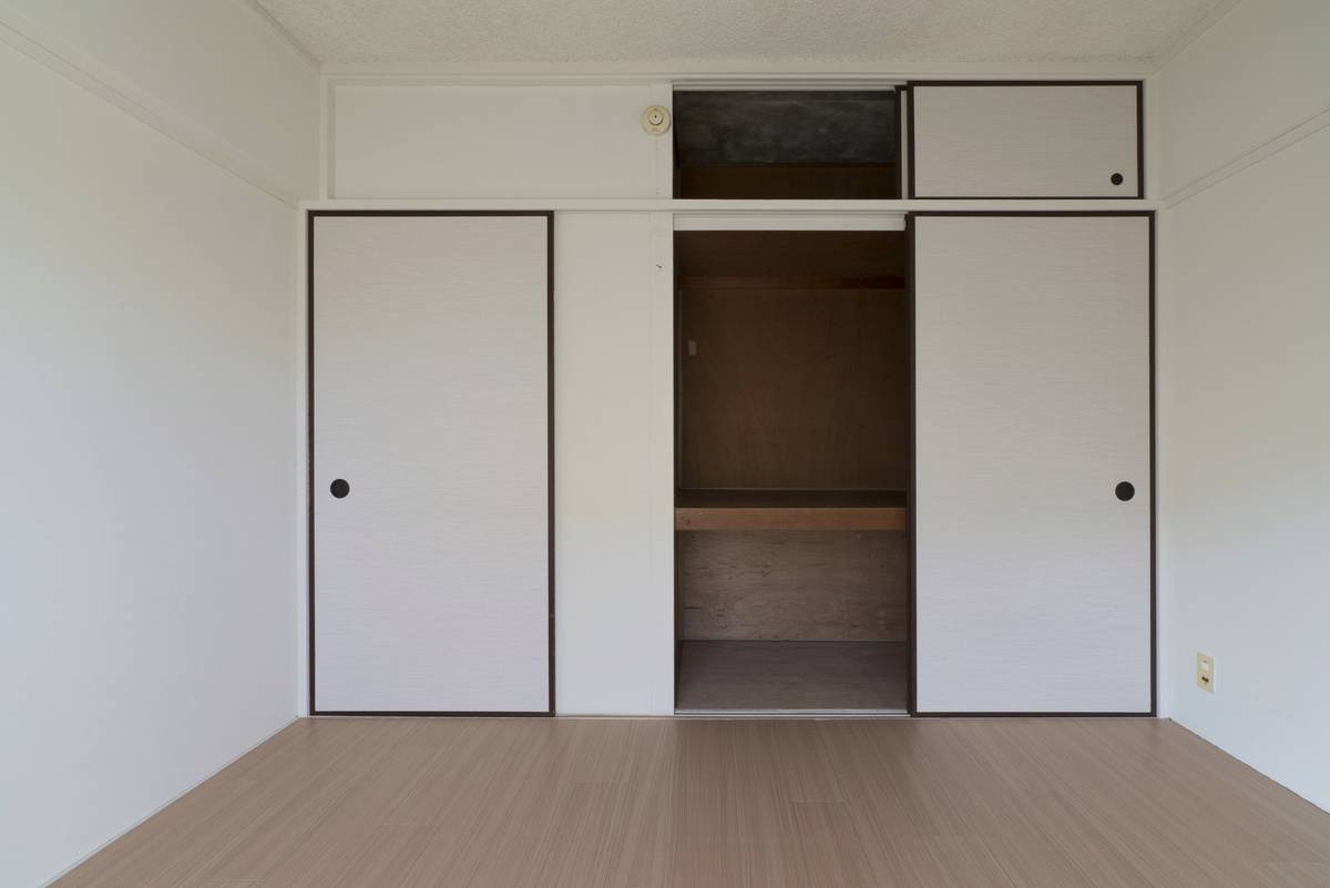 Storage Space in Village House Funae in Ise-shi