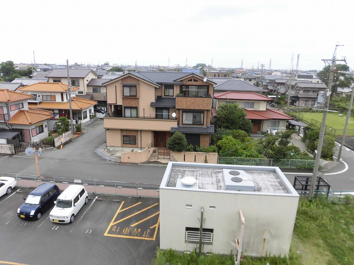 Tầm nhìn từ Village House Funae ở Ise-shi