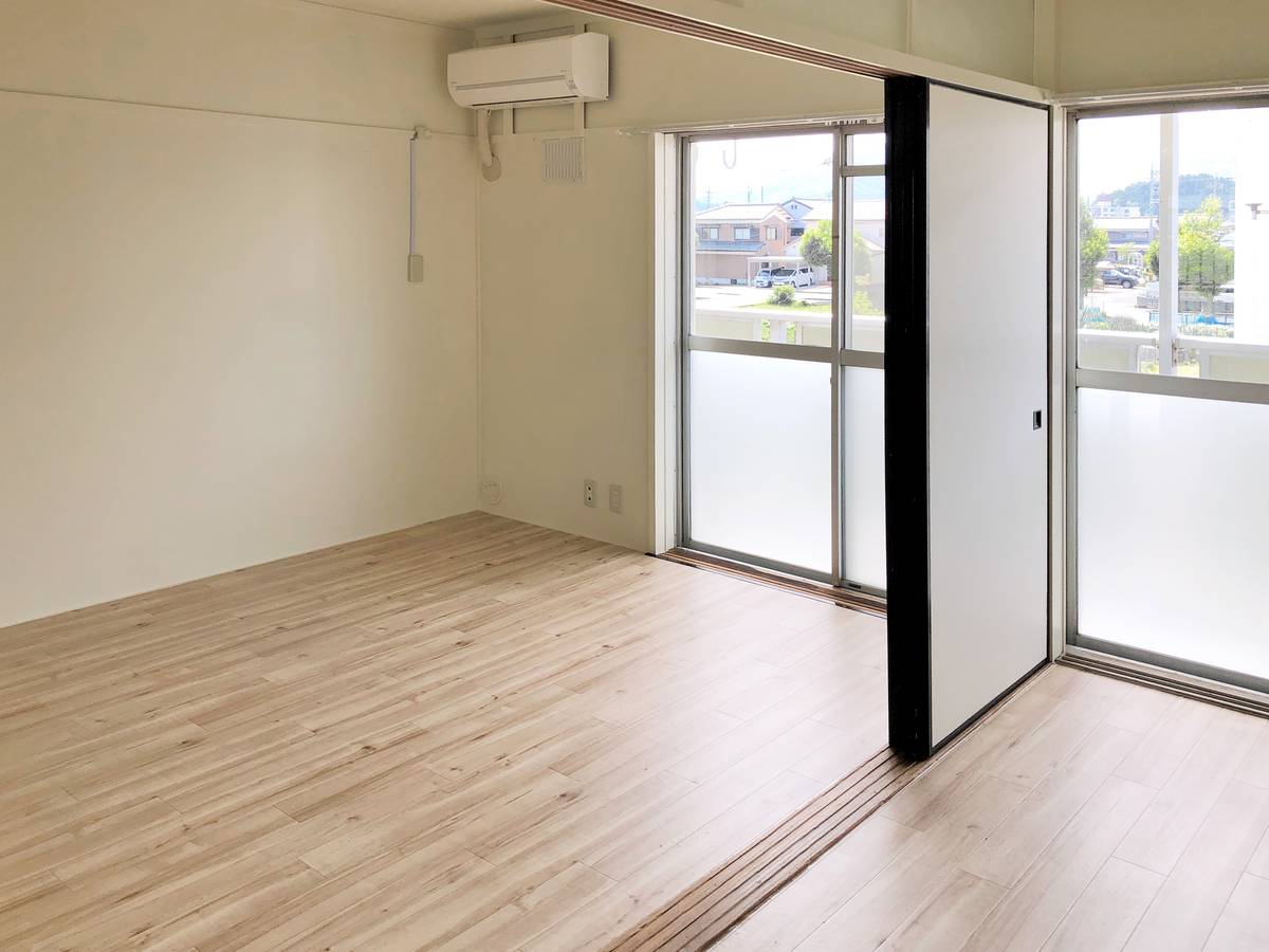 小浜市ビレッジハウス生守第二のリビング