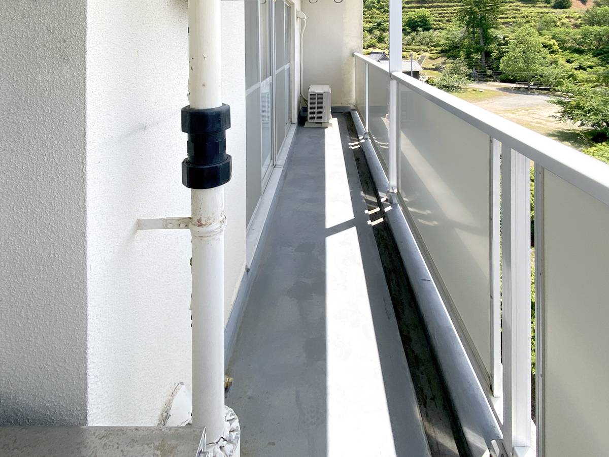 小浜市ビレッジハウス生守第二のバルコニー