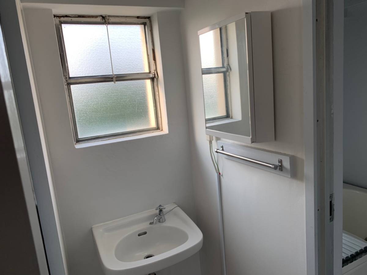 Bồn rửa mặt của Village House Oobu ở Obu-shi