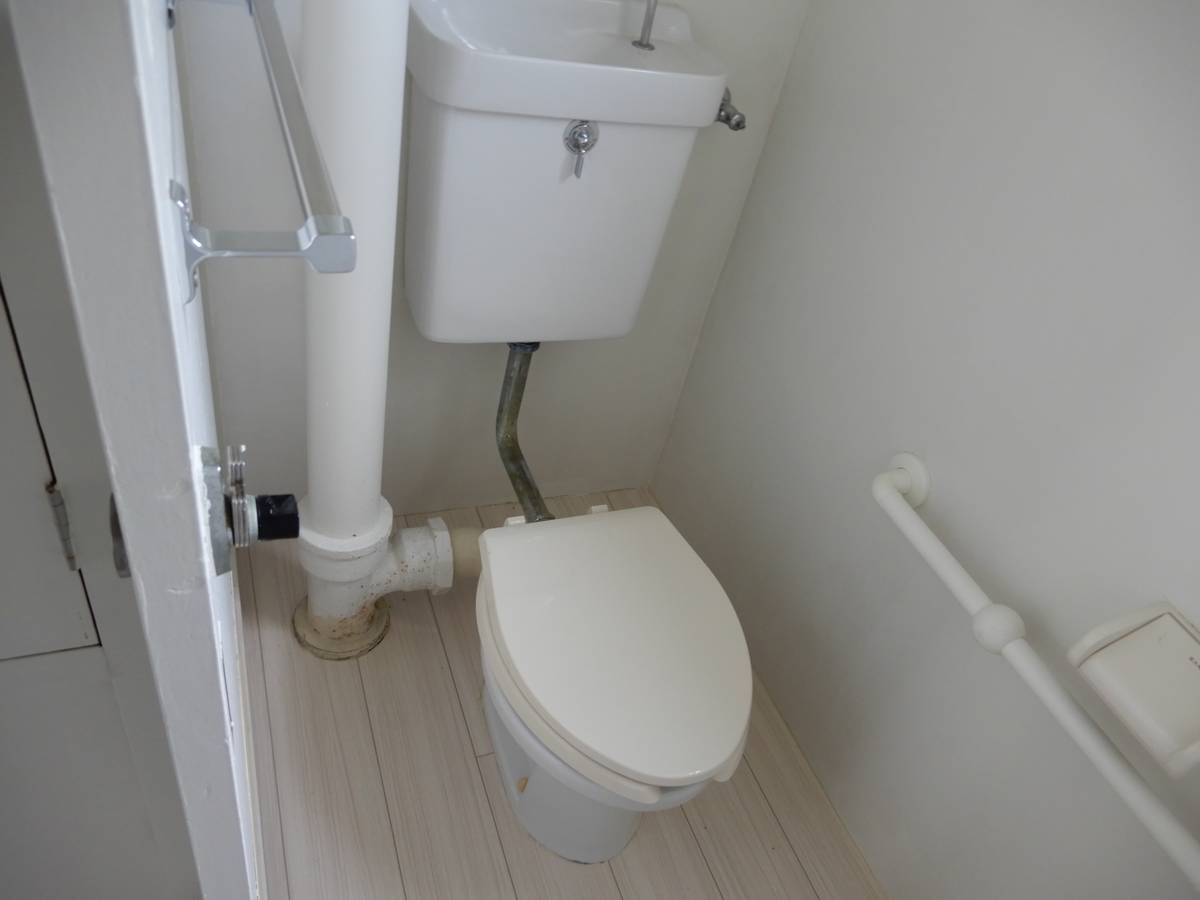 Toilet di Village House Inasa di Hamana-ku