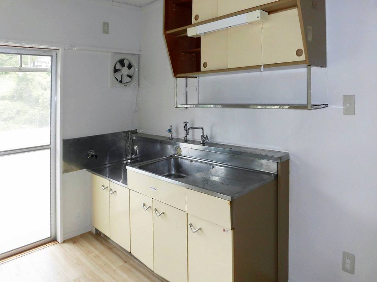 Kitchen in Village House Kamioka in Hida-shi