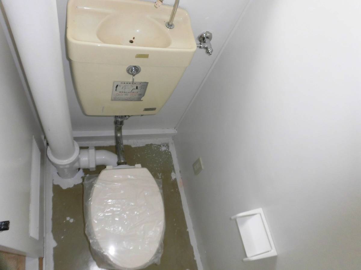 Toilet in Village House Kamioka in Hida-shi