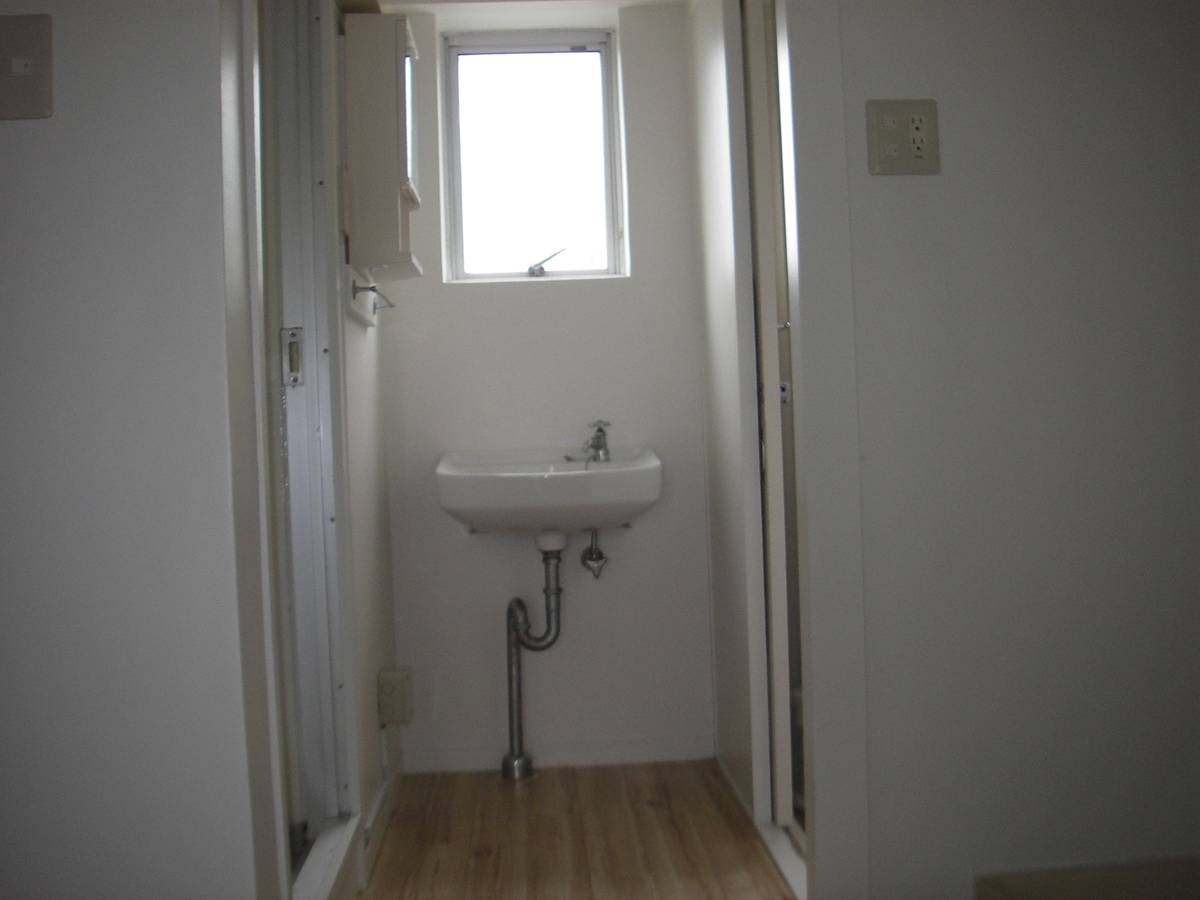 Shinshiro-shi मा Village House Hagihira मा पाउडर रूम