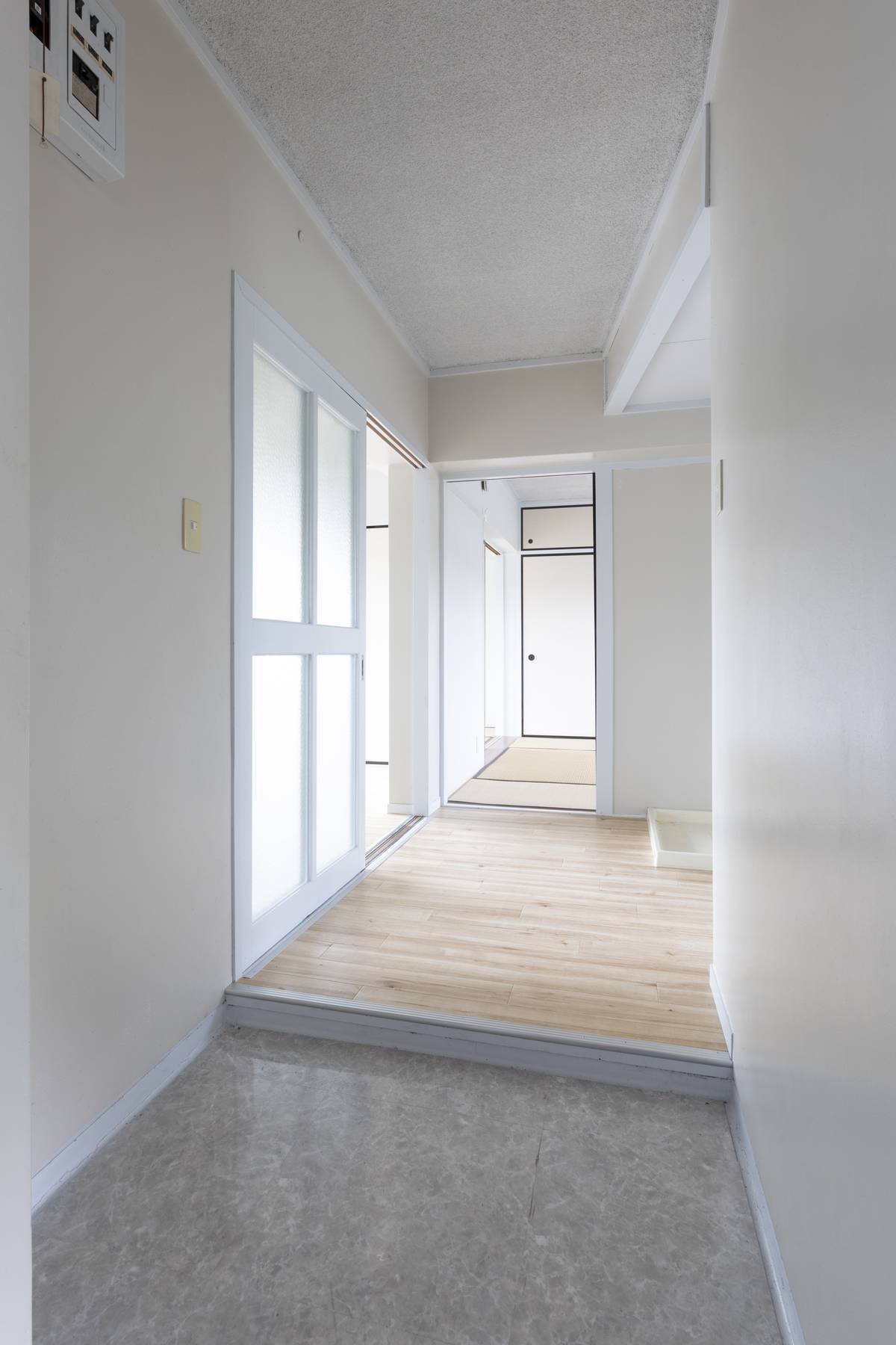 Pintu Masuk Apartemen di Village House Asaba di Fukuroi-shi