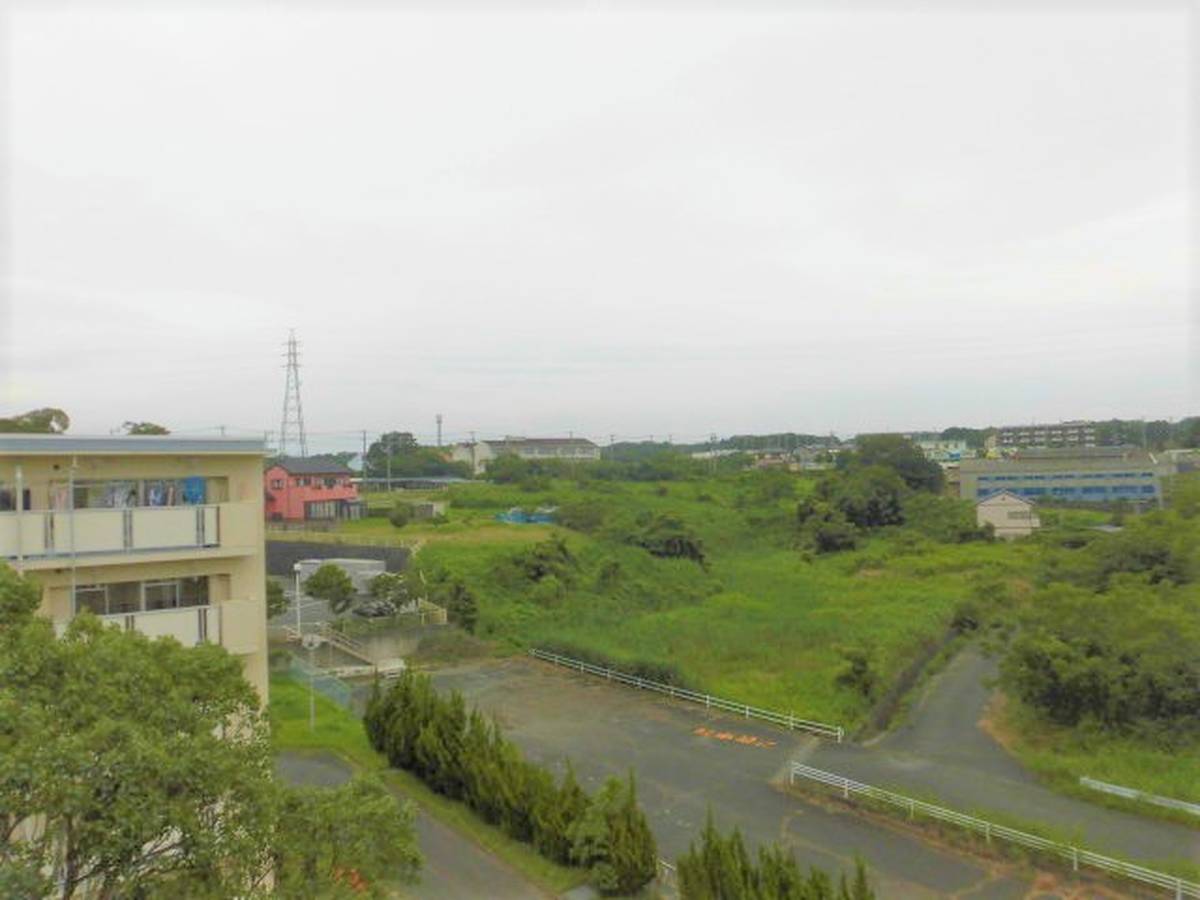 Tầm nhìn từ Village House Asaba ở Fukuroi-shi