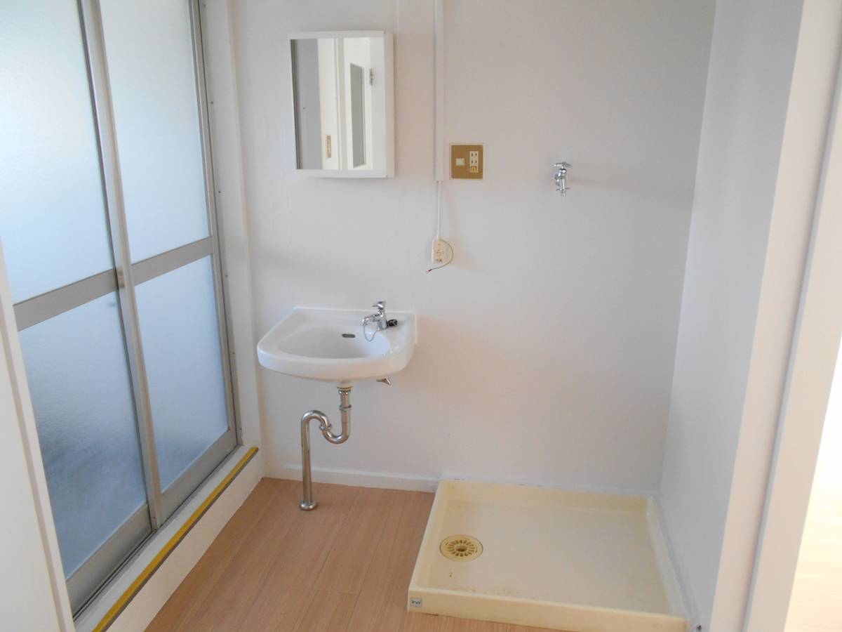位于掛川市的Village House 大須賀第二的洗手间