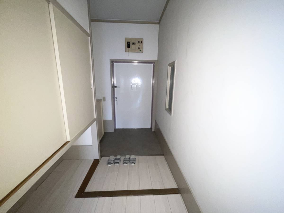Entrada do apartamento de Village House Kasadera Tower em Minami-ku