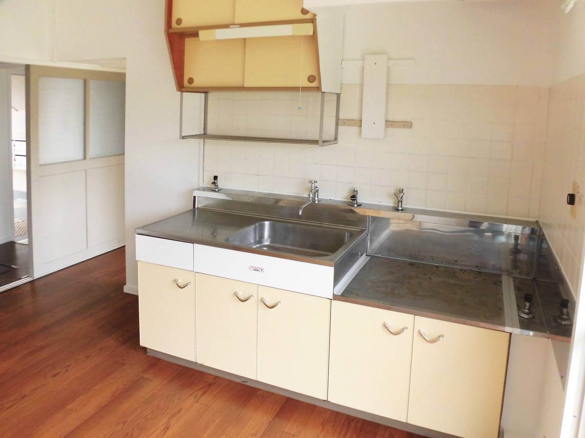 関市ビレッジハウス田原のキッチン