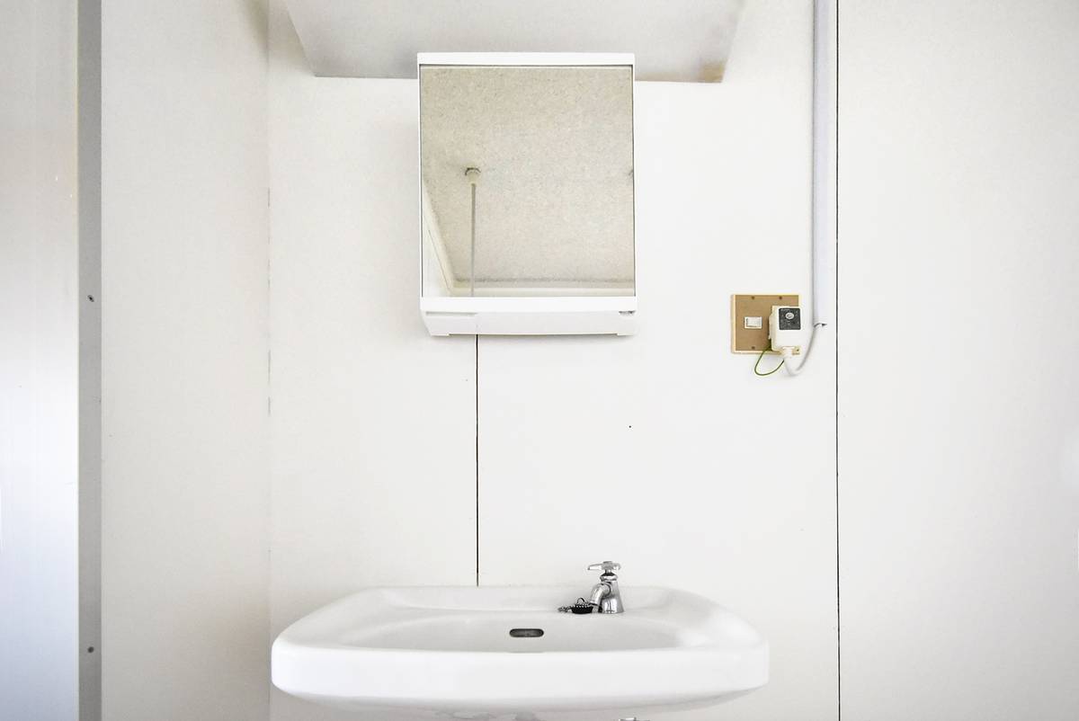 位于羽咋郡的Village House 押水的洗手间
