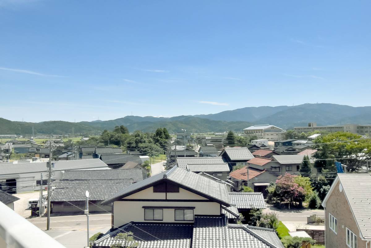 Tầm nhìn từ Village House Oshimizu ở Hakui-gun
