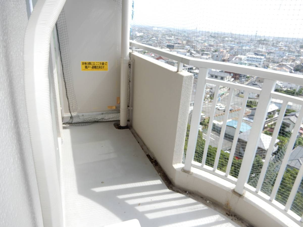 位于中央区的Village House 浜松 Tower的阳台