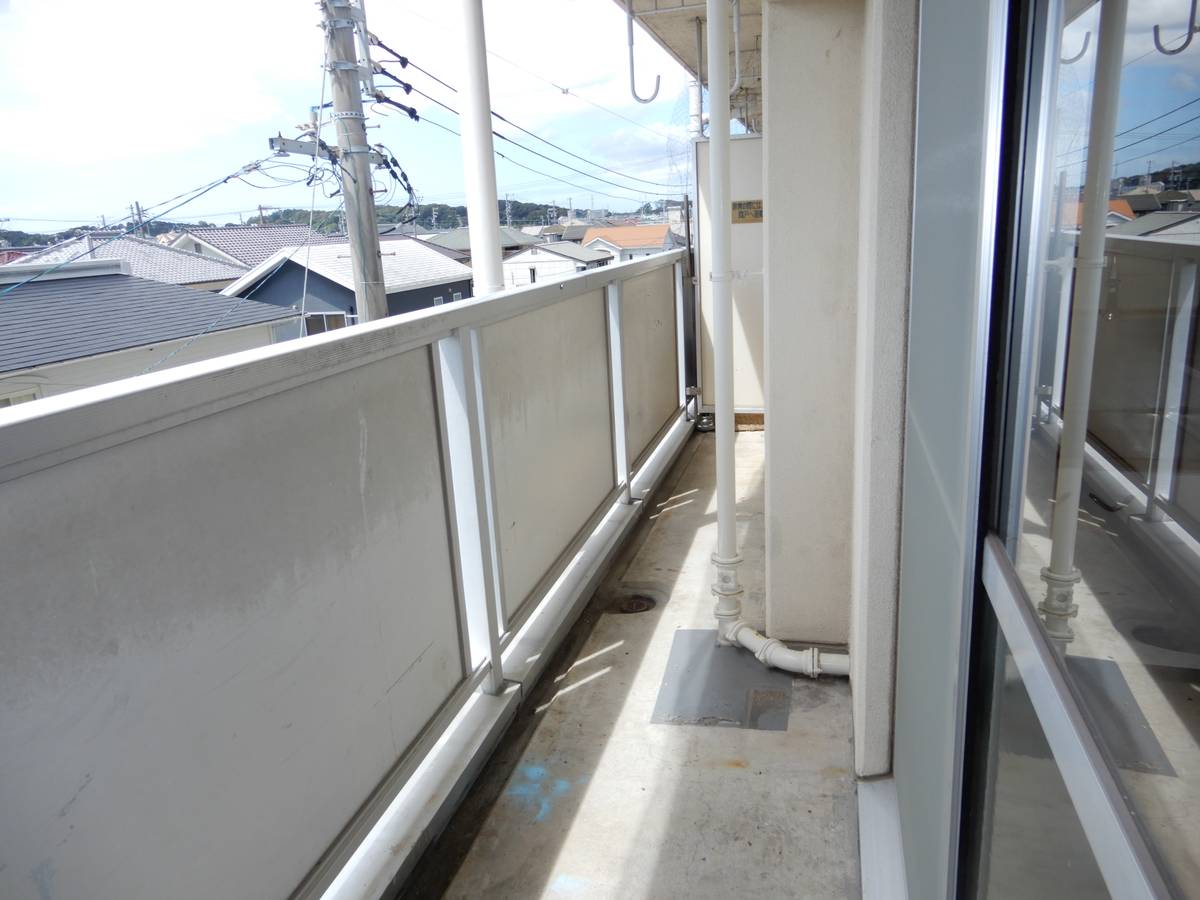 Balcony in Village House Washizu in Kosai-shi