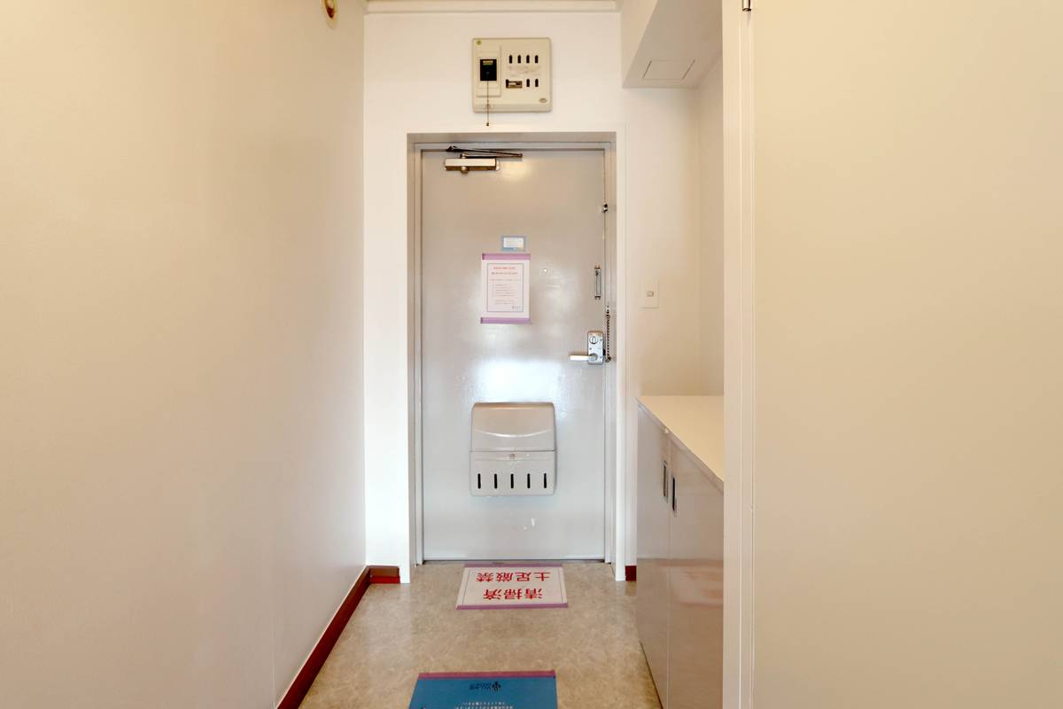 港区ビレッジハウス木場タワーの玄関