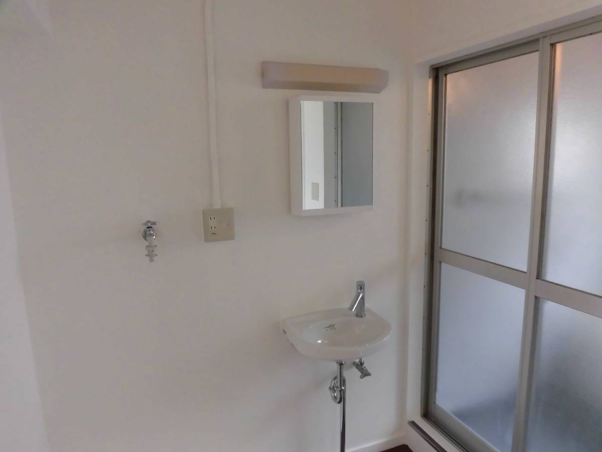 加茂郡ビレッジハウス川辺Ⅰの洗面所