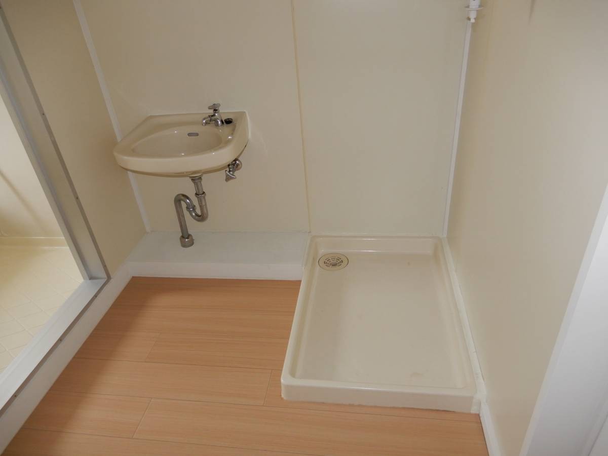 Ruang Rias di Village House Fukude 1 di Iwata-shi
