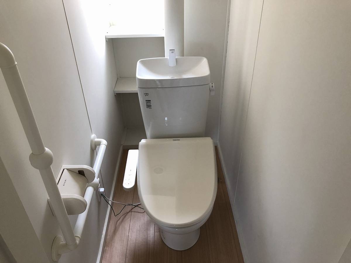 Toilet di Village House Fukude 1 di Iwata-shi