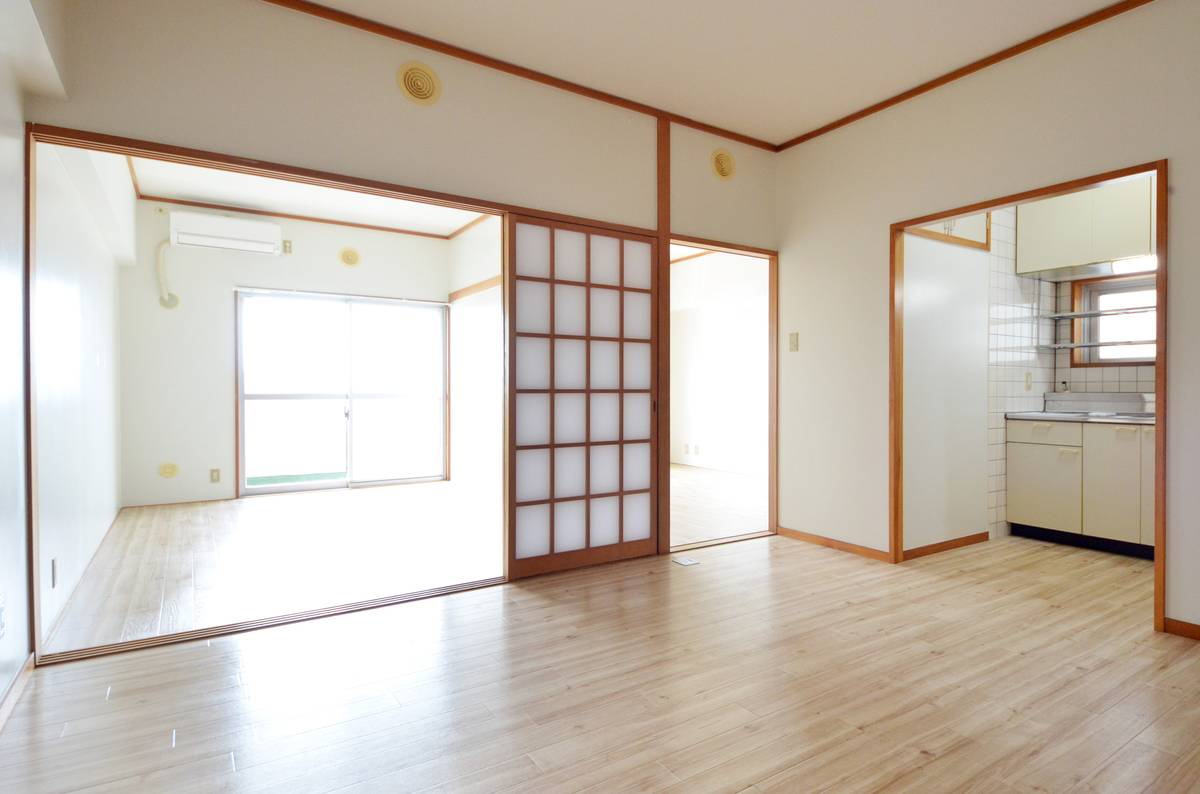 金沢市ビレッジハウス金沢タワーのリビング