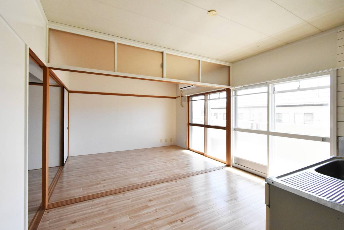 Living Room in Village House Funahashi in Nakaniikawa-gun
