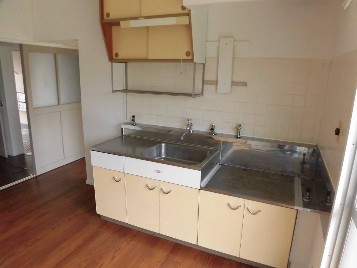 Kani-shi मा Village House Ooike मा किचन