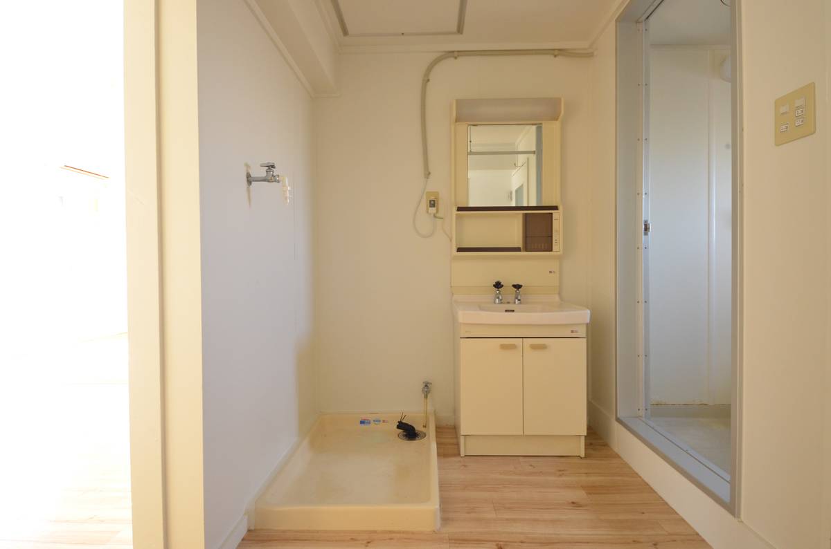 Bồn rửa mặt của Village House Tsubame ở Tsubame-shi