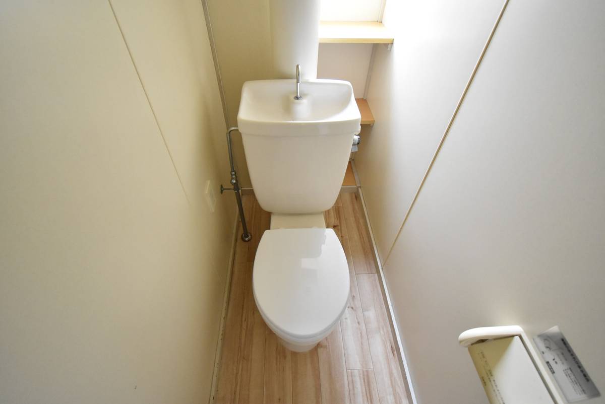 Toilet in Village House Nishihongou in Toyama-shi