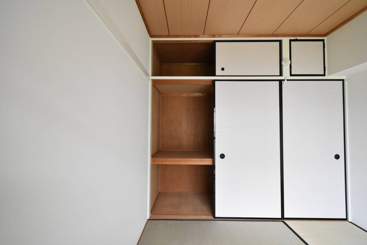 Storage Space in Village House Nishihongou in Toyama-shi