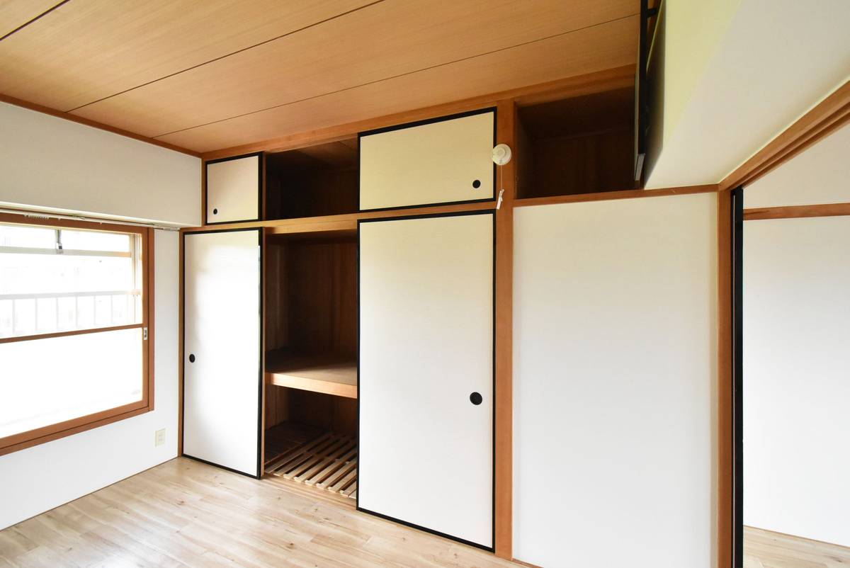 Khu vực chứa đồ của Village House Nishihongou ở Toyama-shi