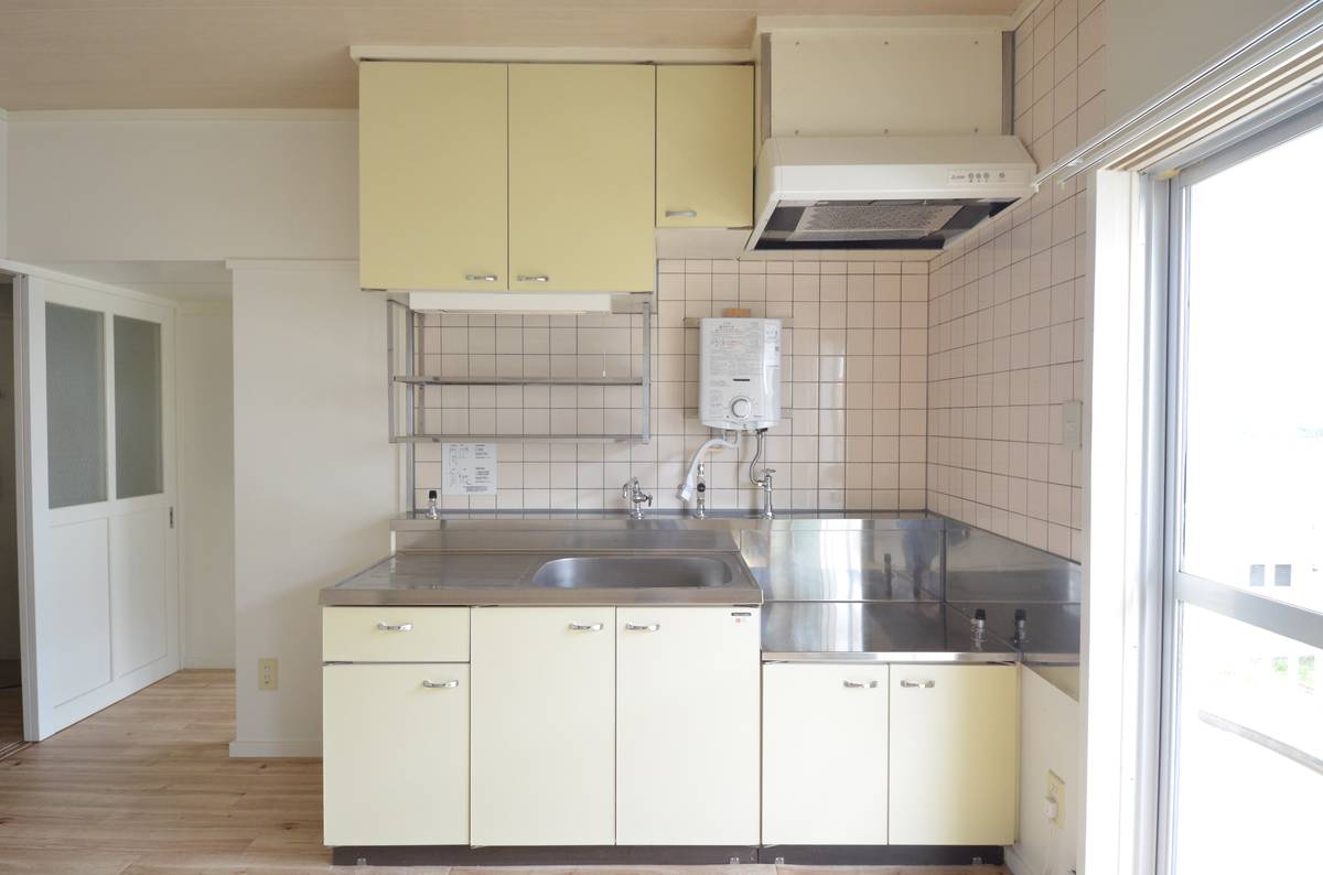 白山市ビレッジハウス成町のキッチン