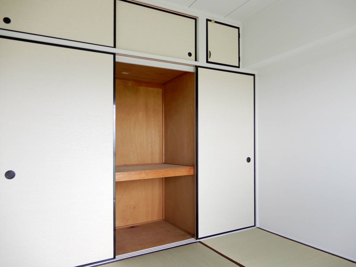 Khu vực chứa đồ của Village House Asahi ở Nyuu-gun