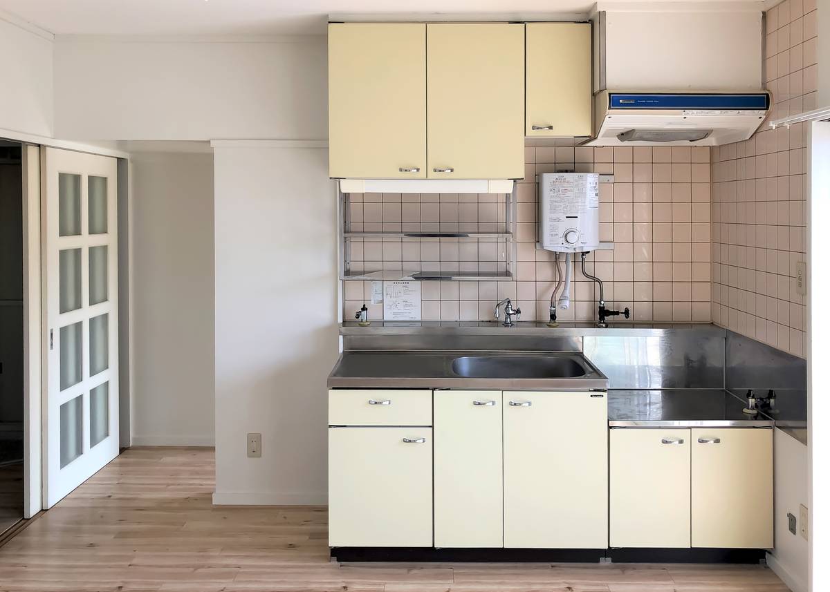 高岡市ビレッジハウス上北島のキッチン