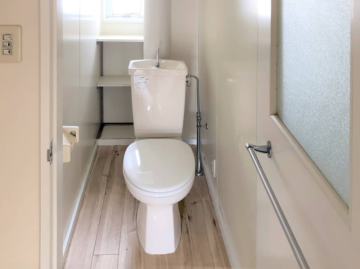 高岡市ビレッジハウス上北島のトイレ