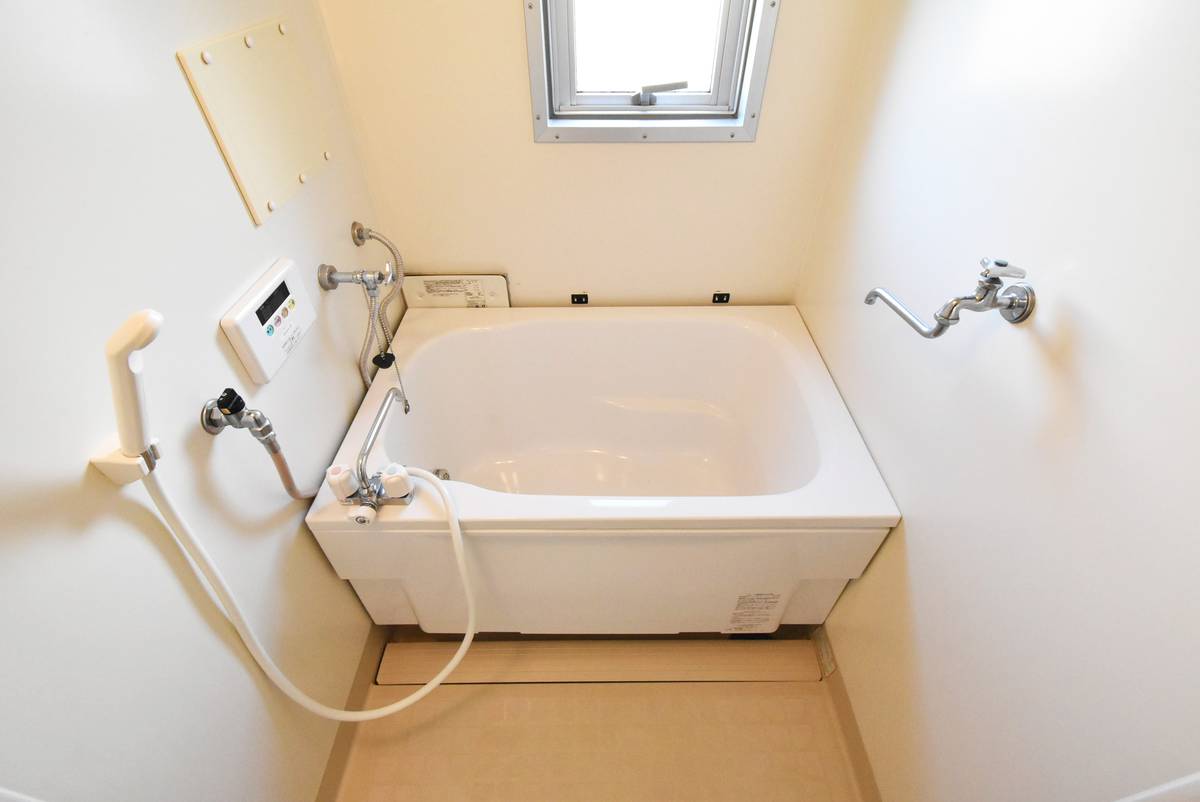 村上市ビレッジハウス村上のバス