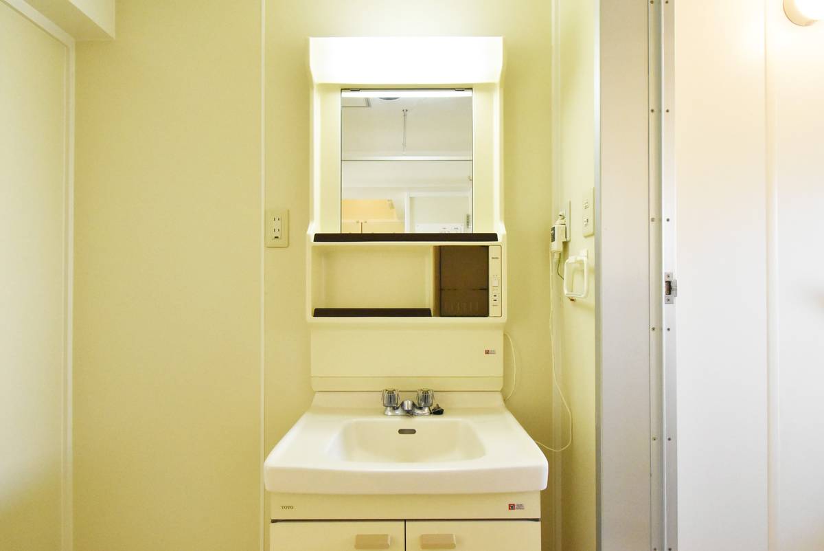 村上市ビレッジハウス村上の洗面所