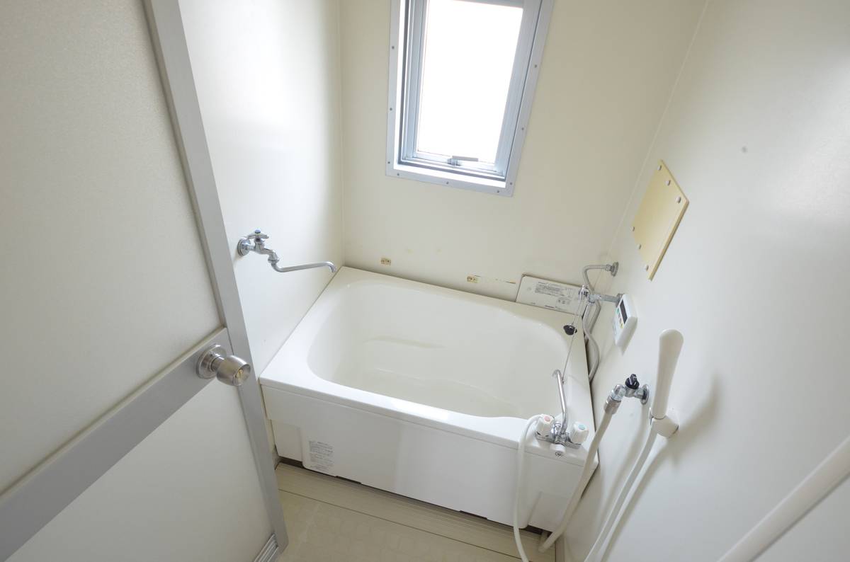 村上市ビレッジハウス村上のバス