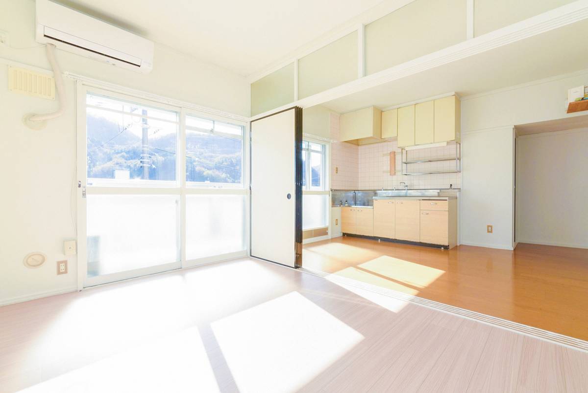 志摩市ビレッジハウス磯部のリビング